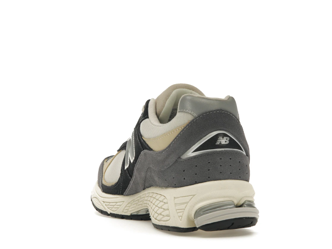 New Balance 2002R Magnet Sandstone