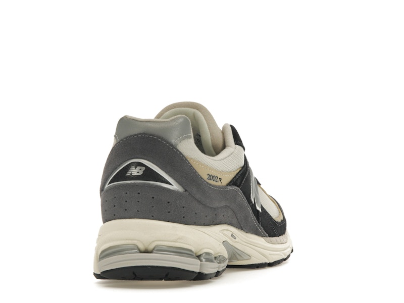 New Balance 2002R Magnet Sandstone