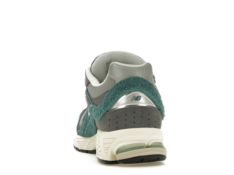 New Balance 2002R New Spruce Magnet