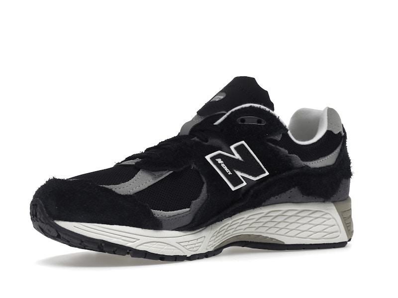 New Balance 2002R Protection Pack Black Grey