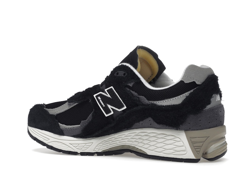 New Balance 2002R Protection Pack Black Grey