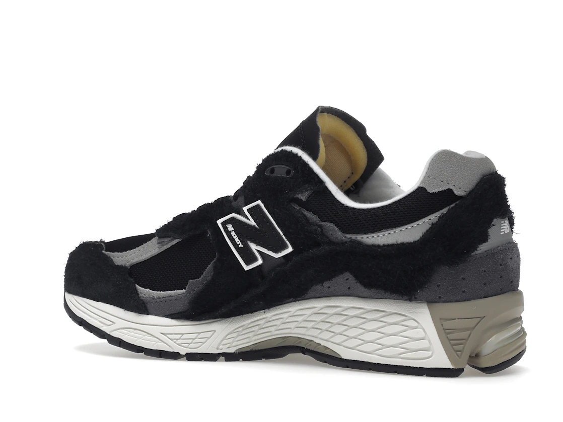 New Balance 2002R Protection Pack Black Grey