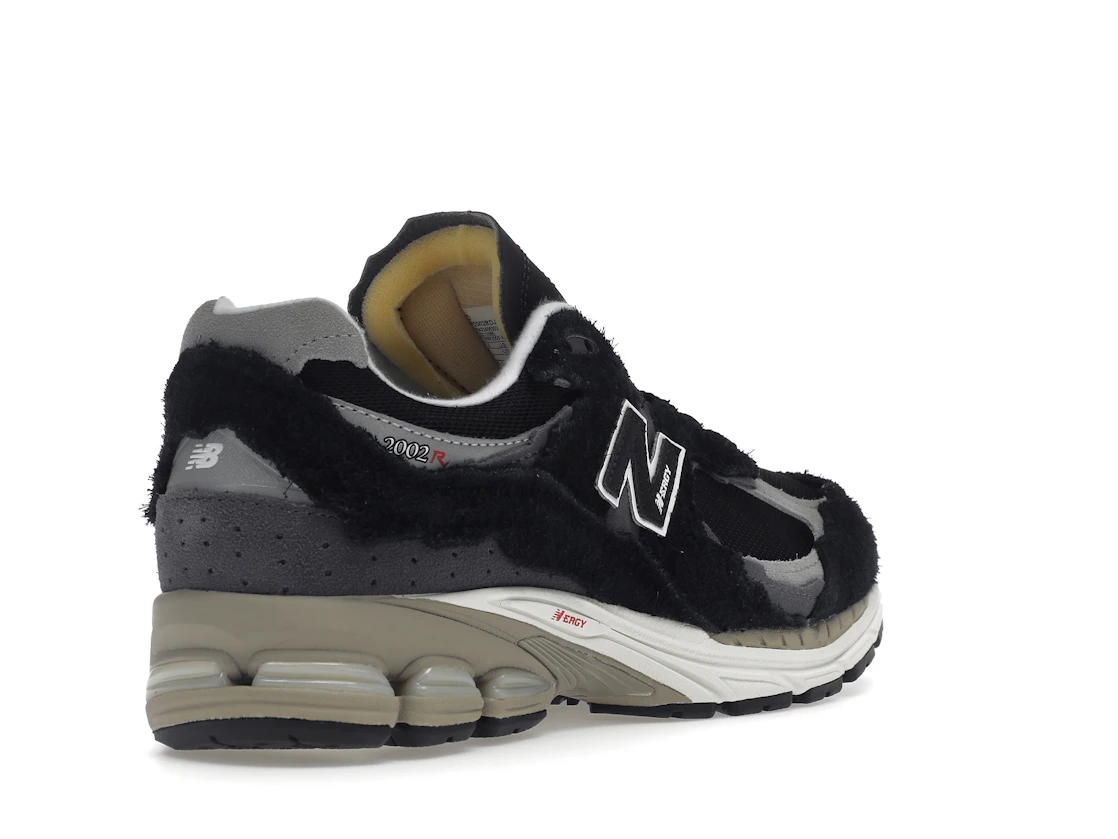 New Balance 2002R Protection Pack Black Grey