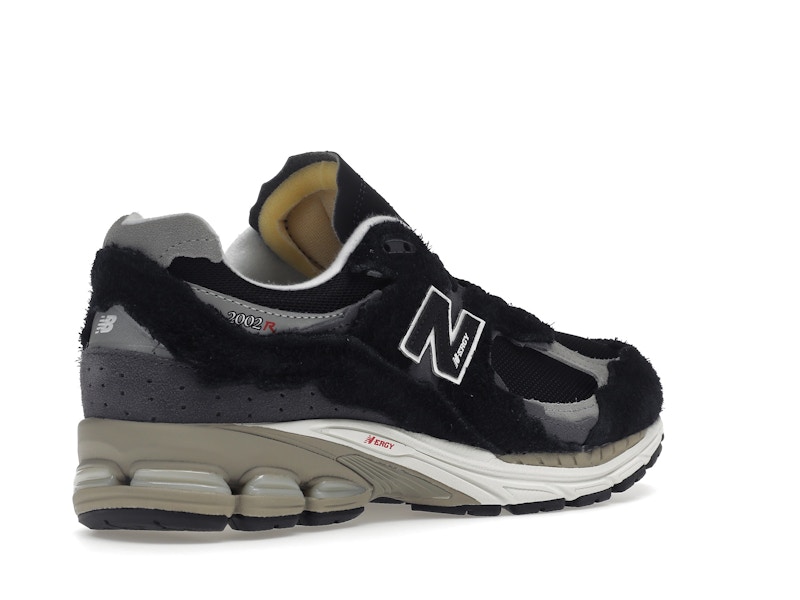 New Balance 2002R Protection Pack Black Grey