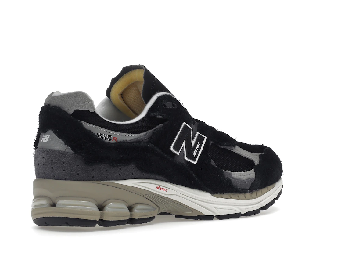 New Balance 2002R Protection Pack Black Grey