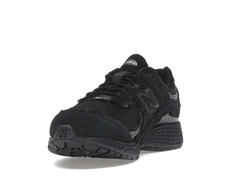 New Balance 2002R Protection Pack Black