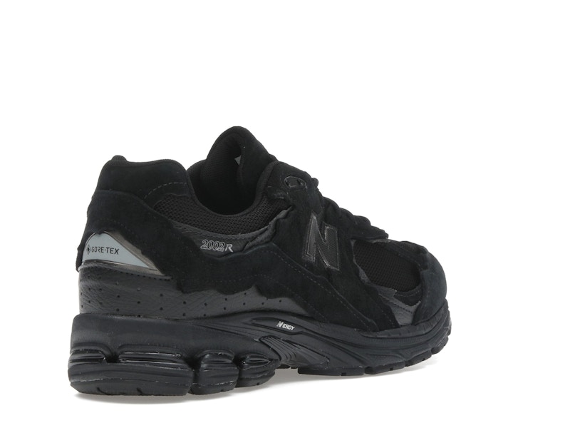 New Balance 2002R Protection Pack Black