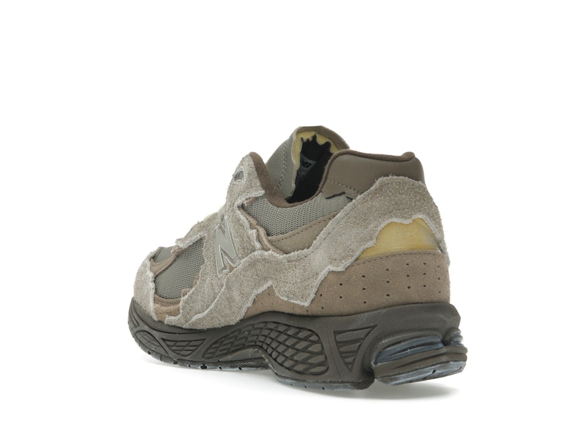 New Balance 2002R Protection Pack Brown