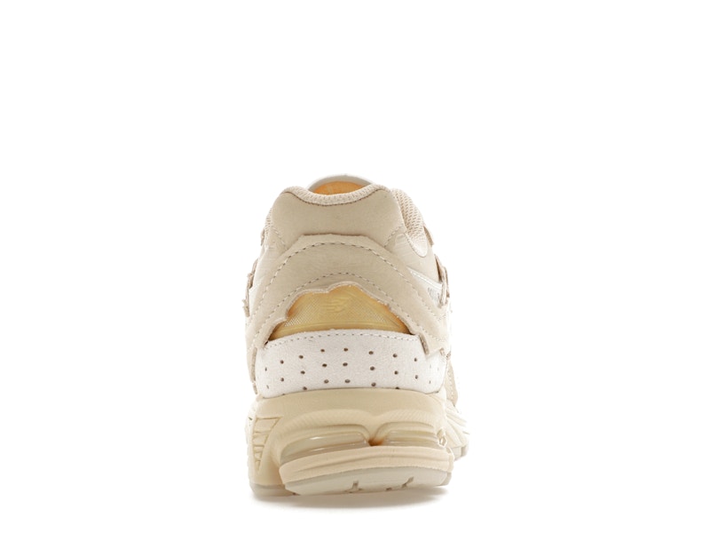New Balance 2002R Protection Pack Sandstone - 360° view 28