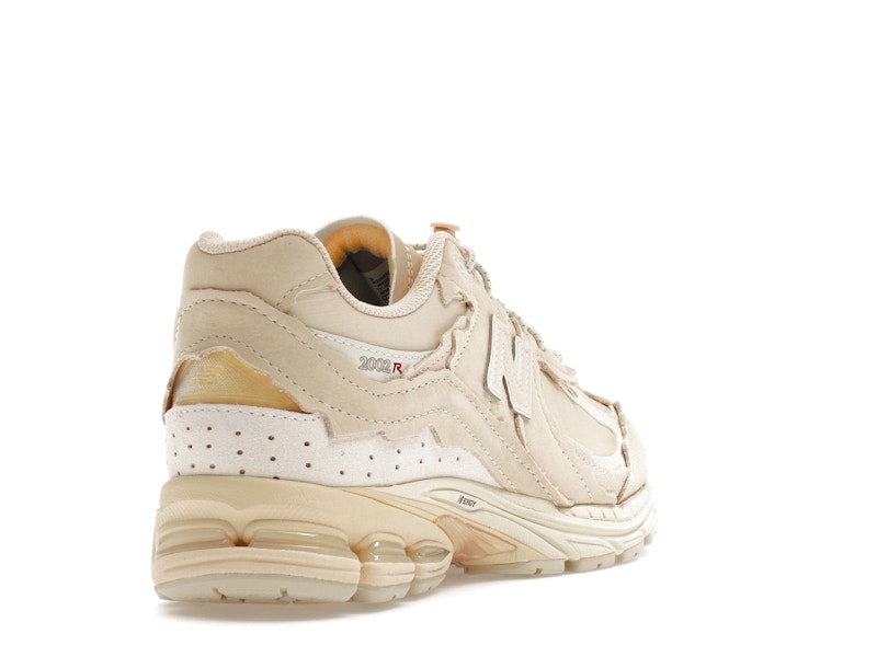 New Balance 2002R Protection Pack Sandstone - 360° view 31