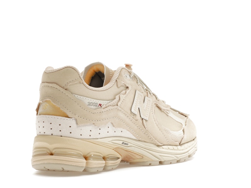 New Balance 2002R Protection Pack Sandstone - 360° view 32