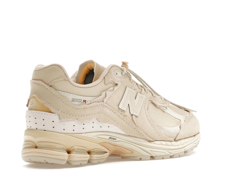 New Balance 2002R Protection Pack Sandstone - 360° view 33