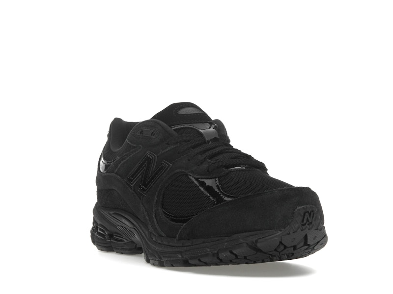 New Balance 2002R Triple Black