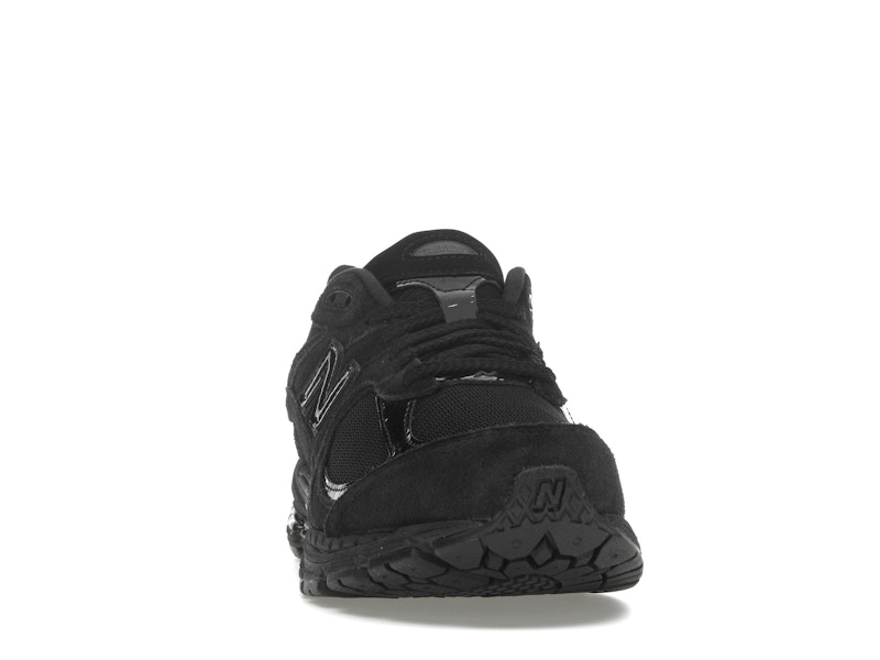 New Balance 2002R Triple Black
