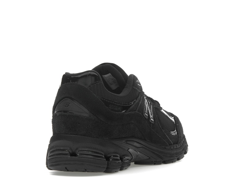 New Balance 2002R Triple Black