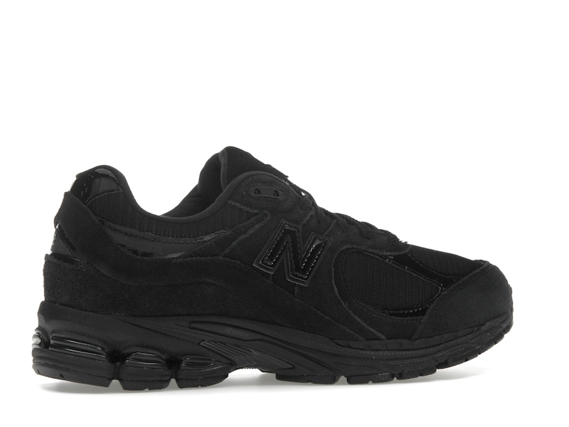 New Balance 2002R Triple Black