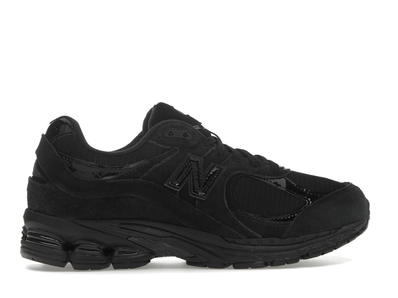 New Balance 2002R Triple Black