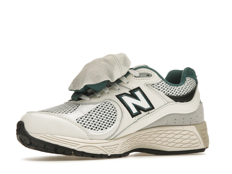 New Balance 2002R Vintage Teal Pouch
