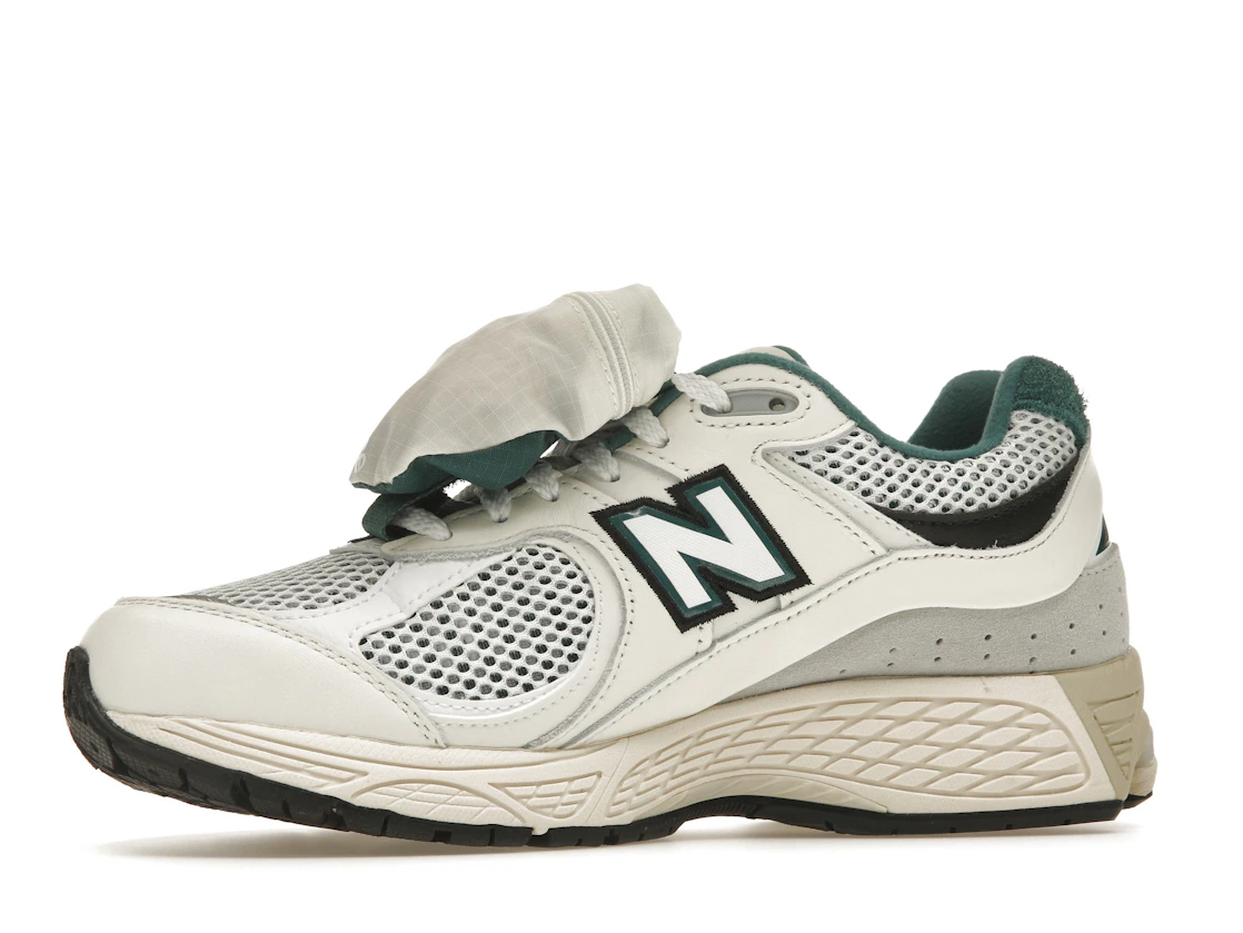 New Balance 2002R Vintage Teal Pouch