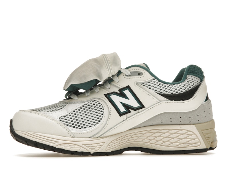 New Balance 2002R Vintage Teal Pouch