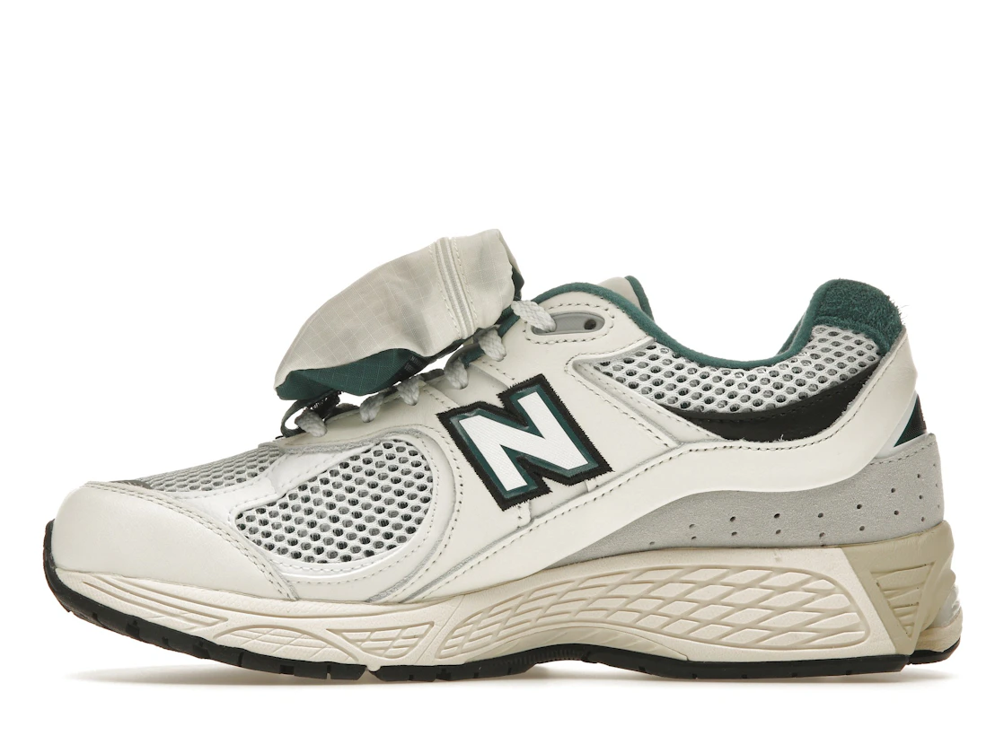 New Balance 2002R Vintage Teal Pouch