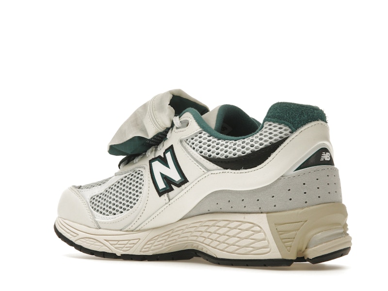 New Balance 2002R Vintage Teal Pouch