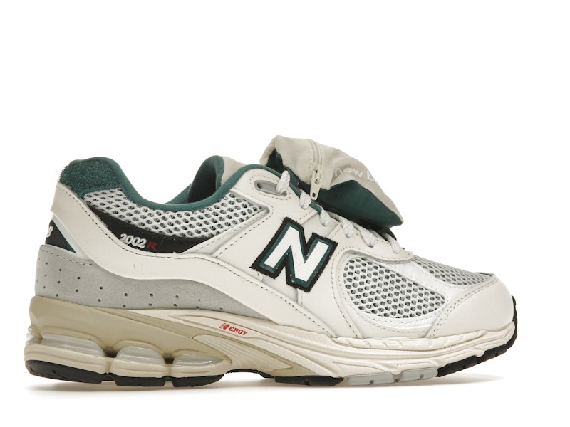 New Balance 2002R Vintage Teal Pouch