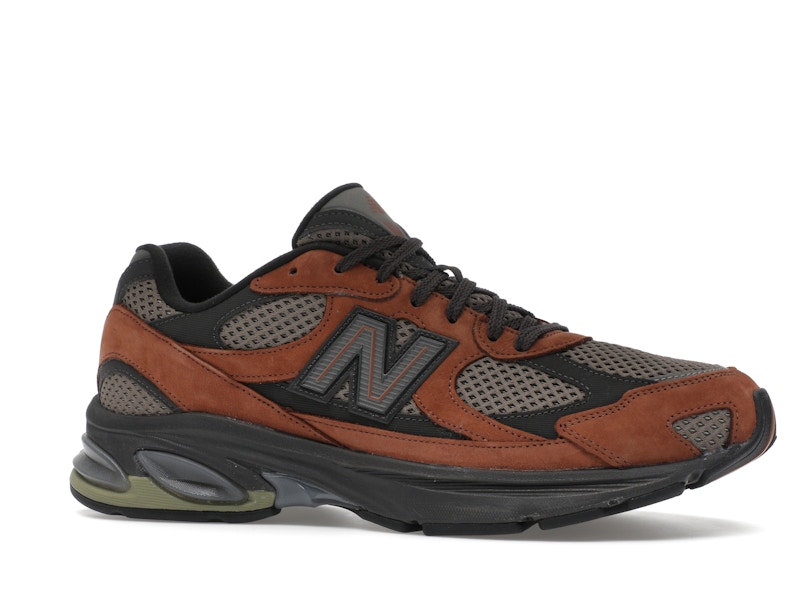New Balance 2010 Brown
