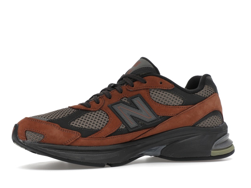 New Balance 2010 Brown
