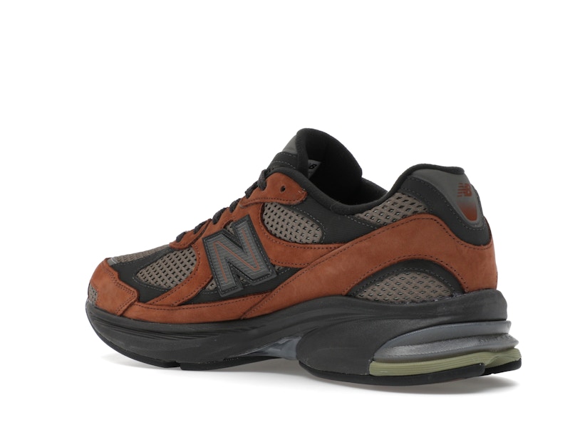 New Balance 2010 Brown