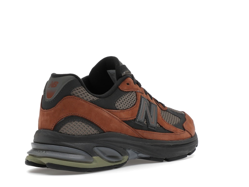 New Balance 2010 Brown