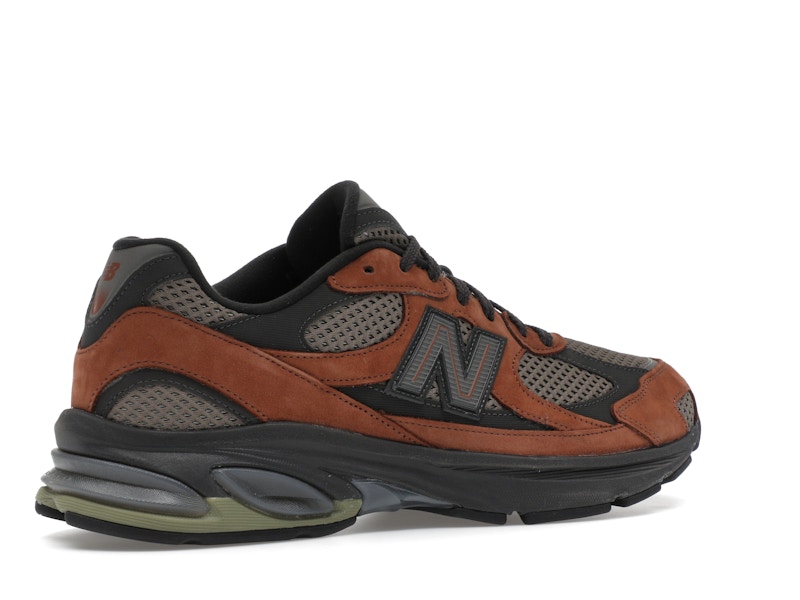 New Balance 2010 Brown