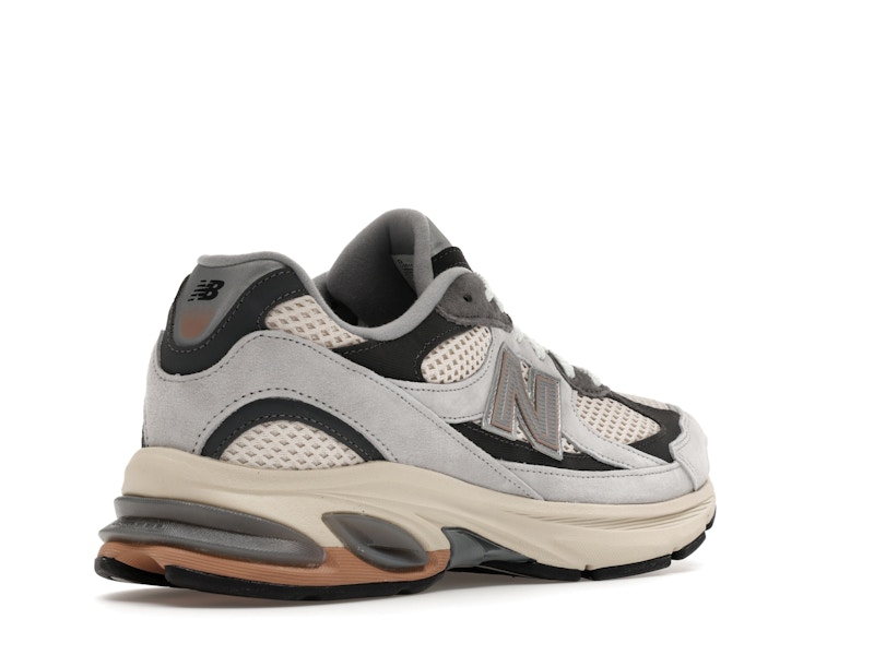 New Balance 2010 Cream Grey