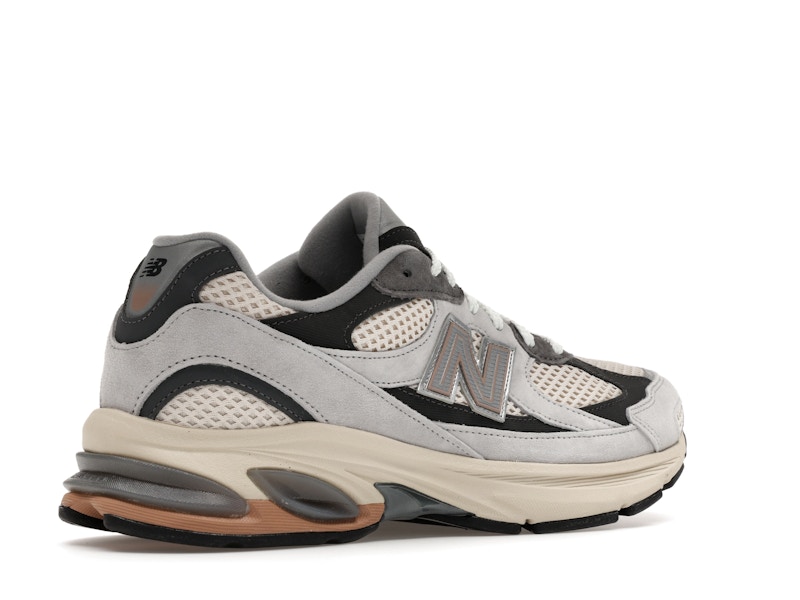 New Balance 2010 Cream Grey