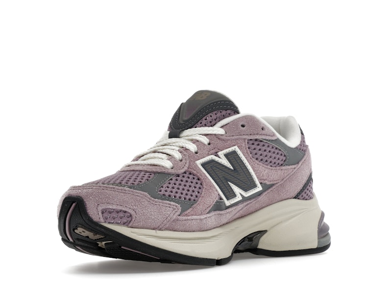 New Balance 2010 Ice Wine Castlerock