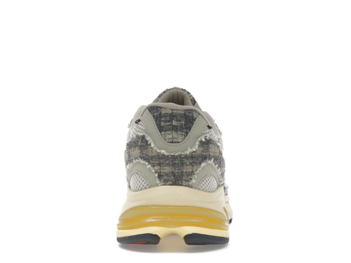 New Balance 2010 Joe Freshgoods Bag Lady