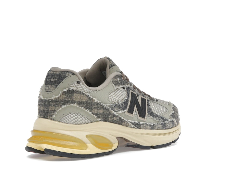 New Balance 2010 Joe Freshgoods Bag Lady