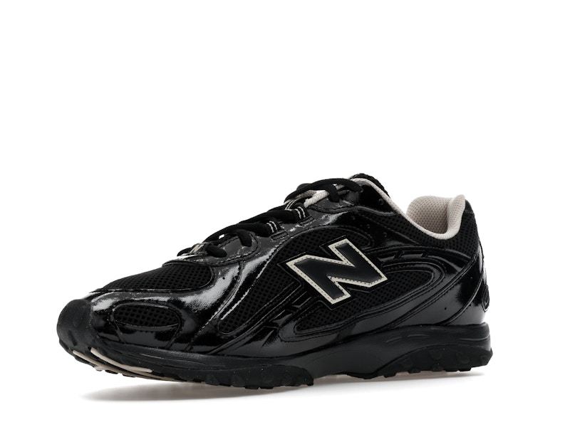 New Balance 204L Black Timberwolf
