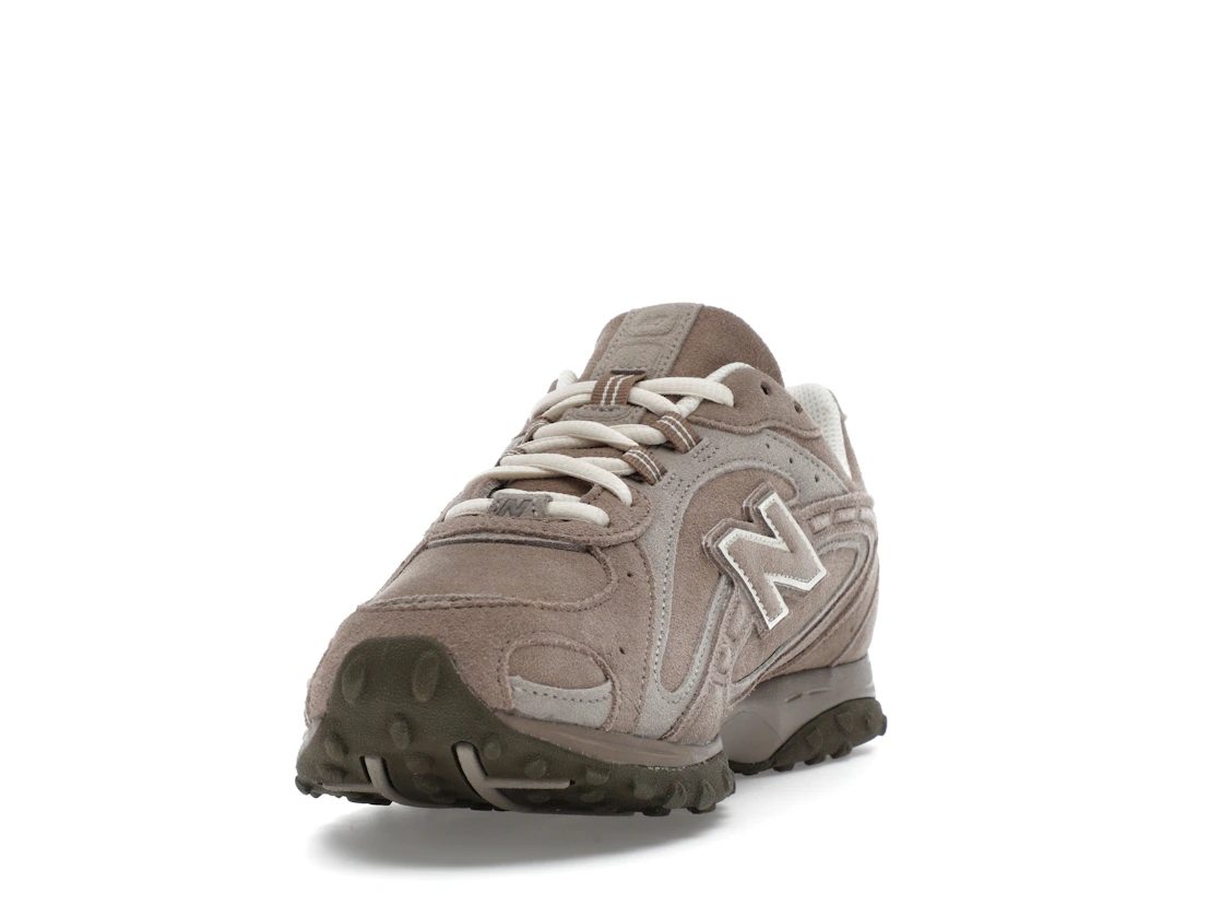 New Balance 204L Mushroom Arid Stone