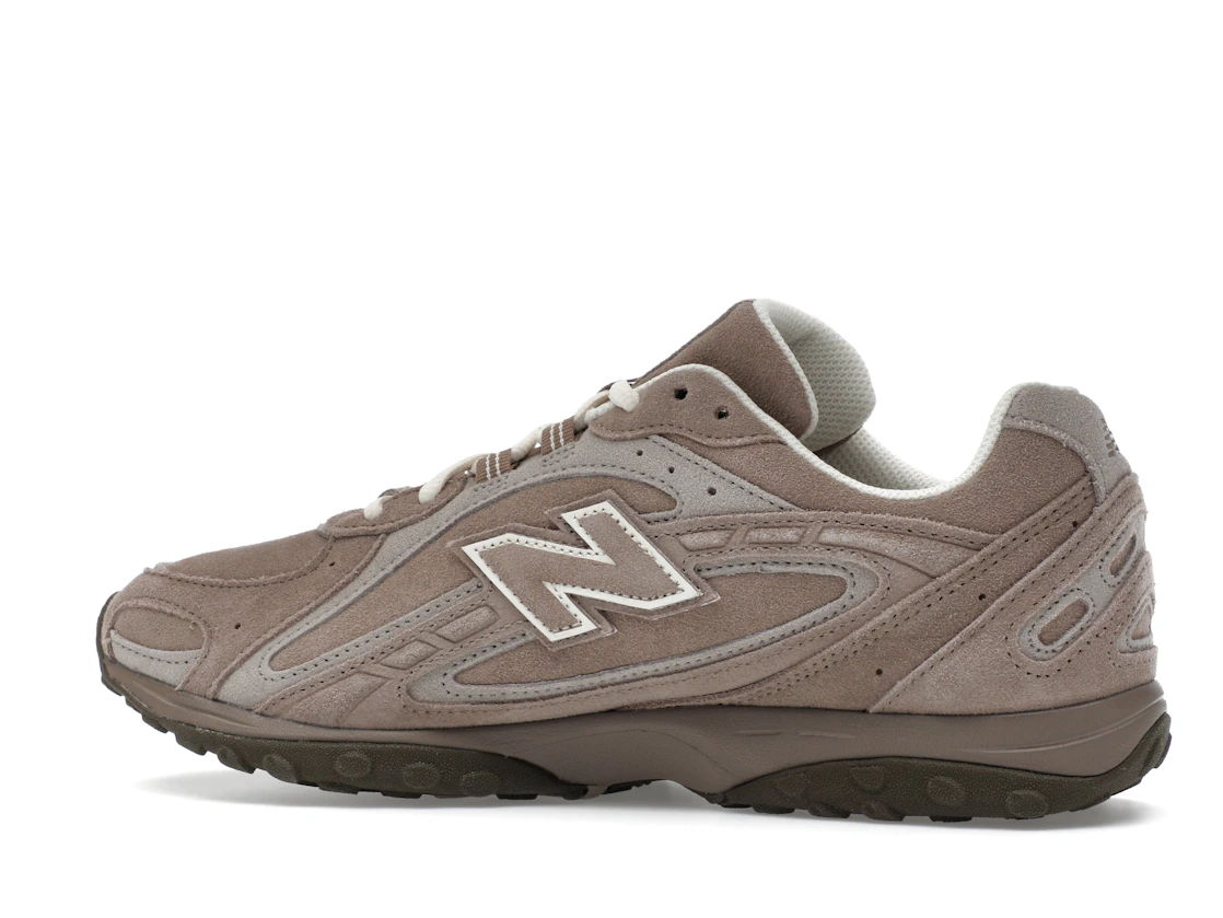 New Balance 204L Mushroom Arid Stone
