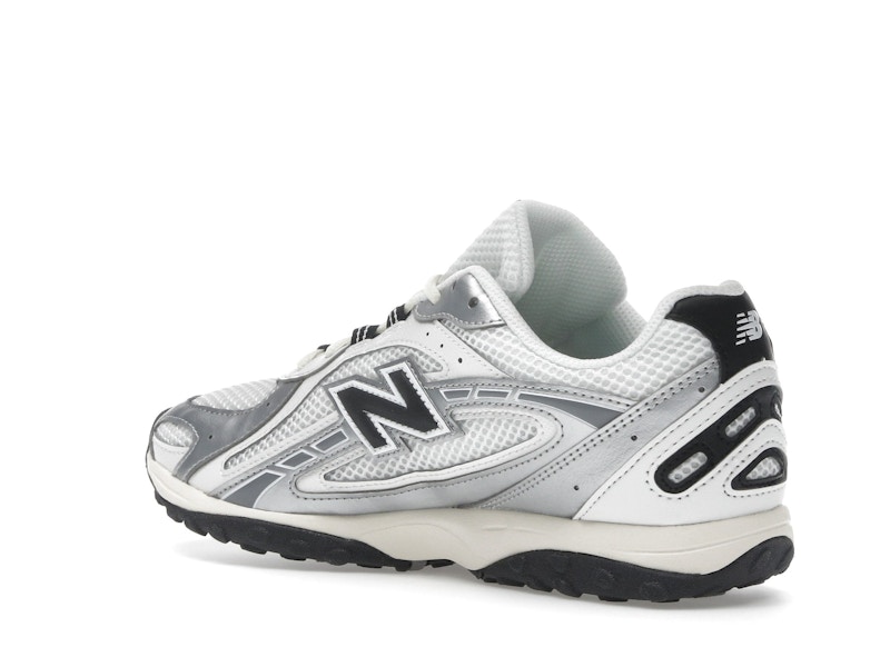 New Balance 204L Silver Metallic Black
