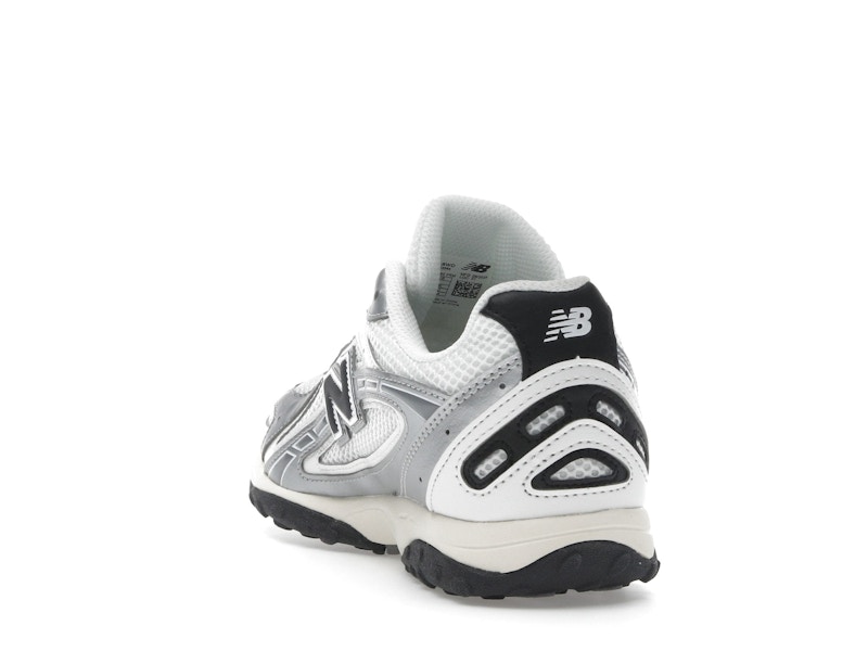 New Balance 204L Silver Metallic Black