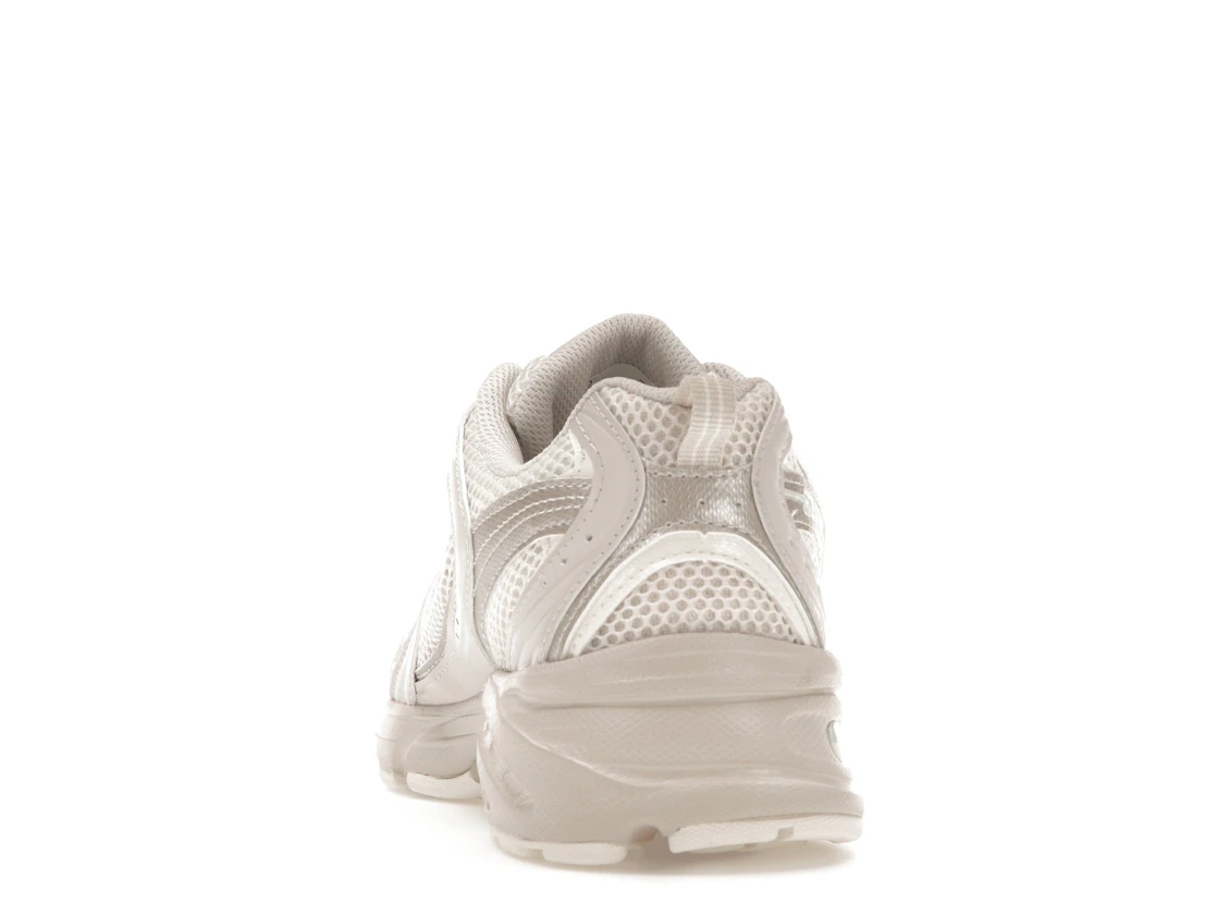 New Balance 530 Moonbeam