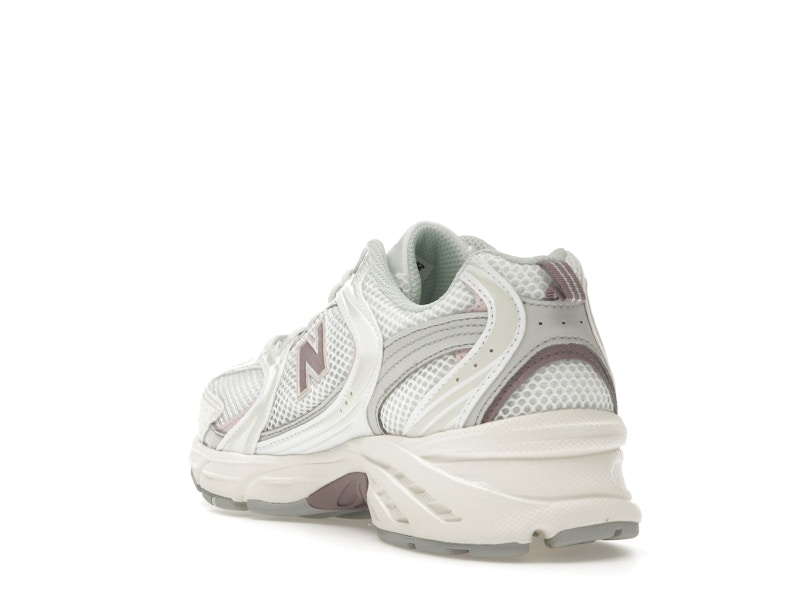 New Balance 530 Sea Salt Ice Wine