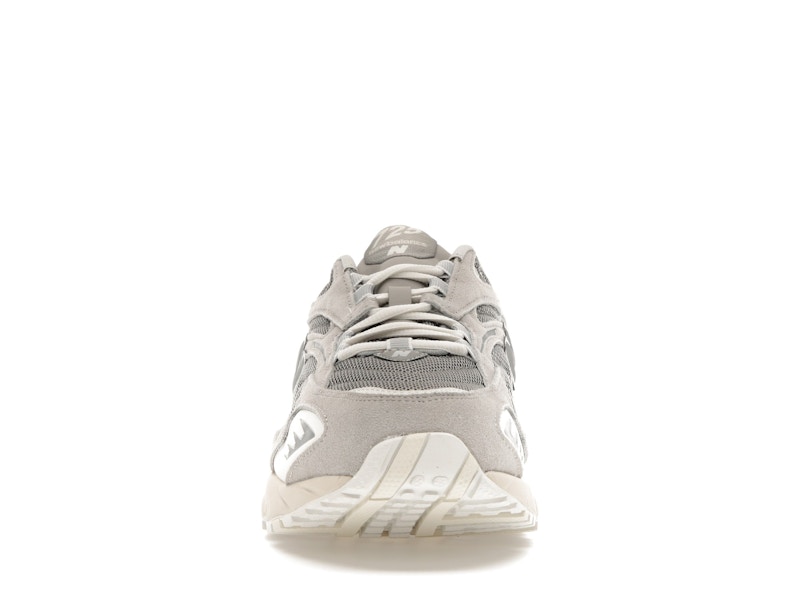 New Balance 725 Light Grey
