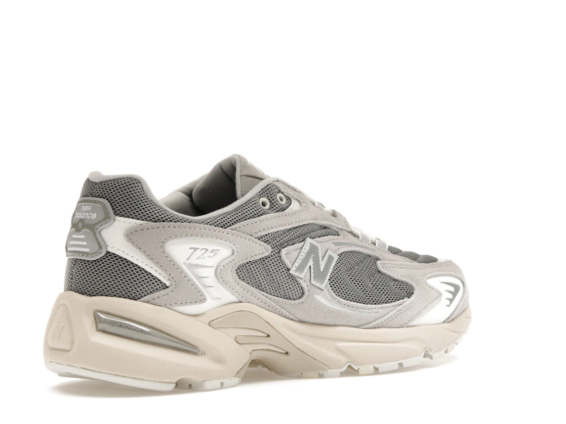 New Balance 725 Light Grey