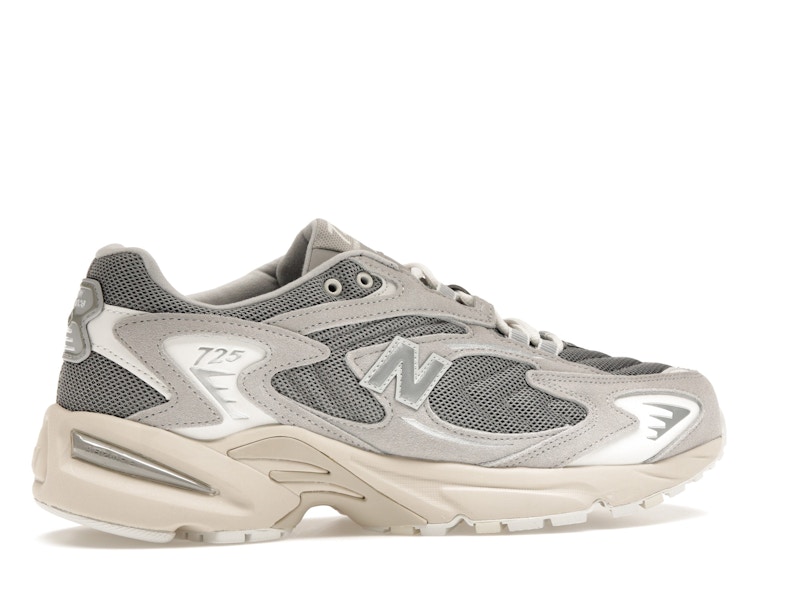 New Balance 725 Light Grey