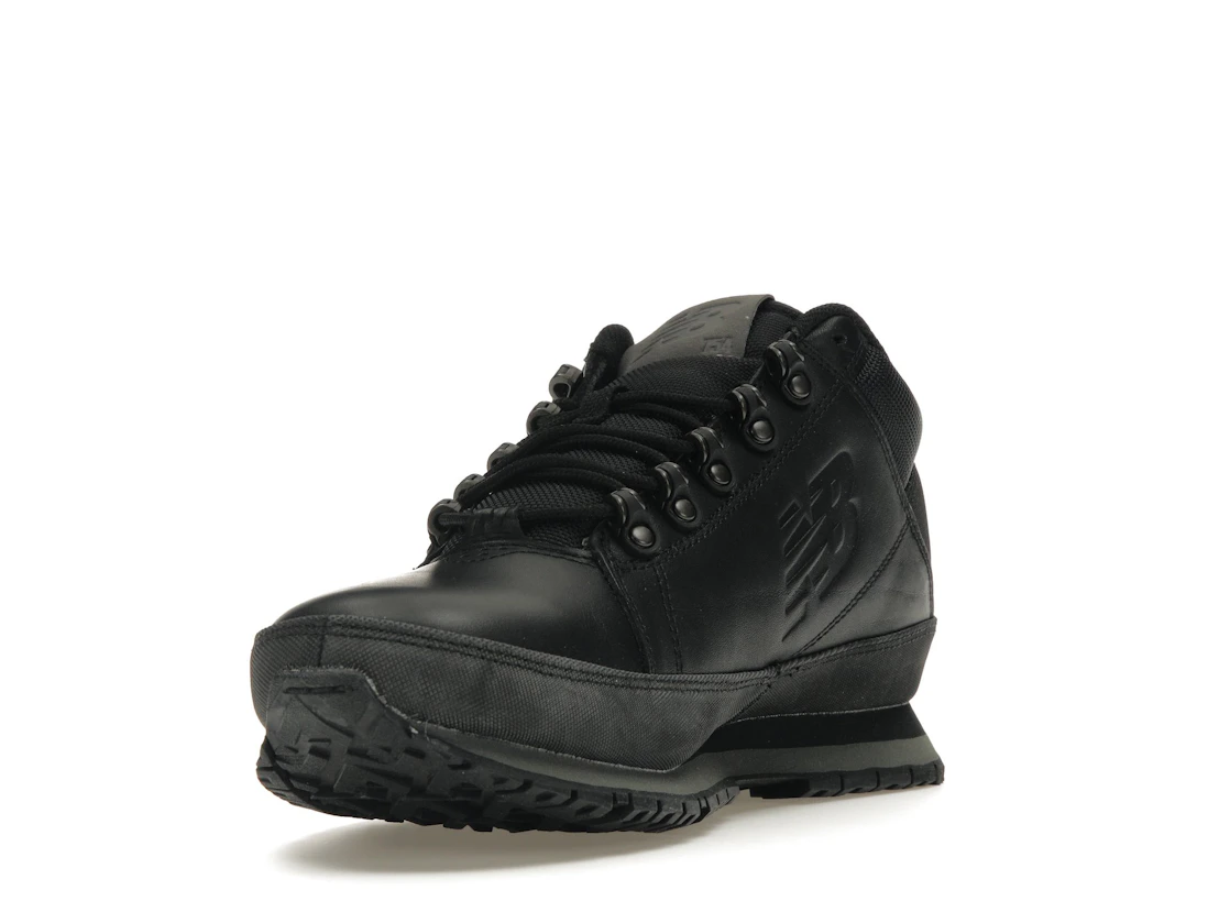 New Balance 754 Black Grey