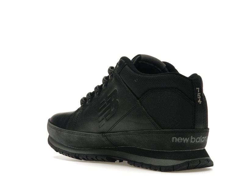 New Balance 754 Black Grey