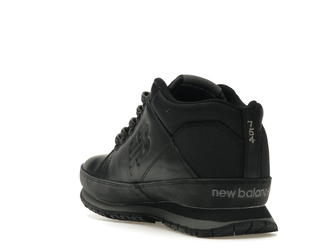 New Balance 754 Black Grey